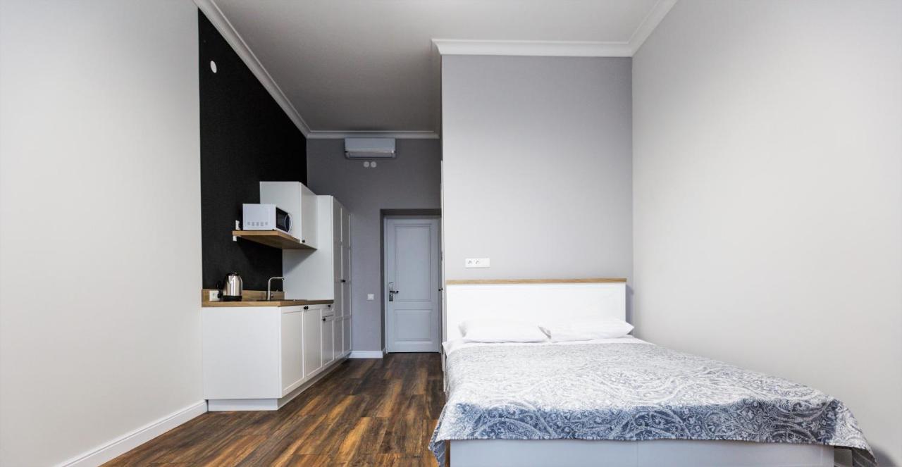 Hotel N°10 Lviv Bagian luar foto
