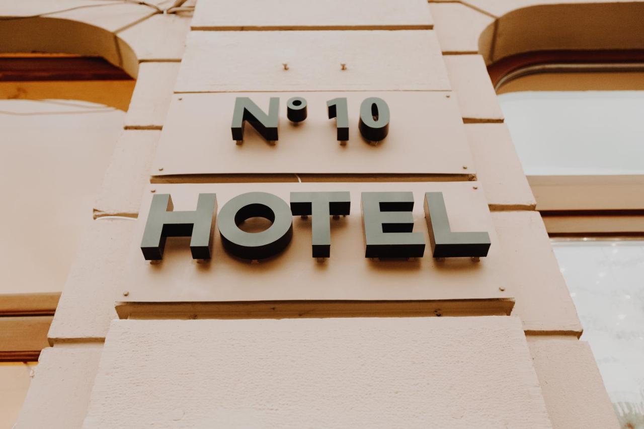 Hotel N°10 Lviv Bagian luar foto